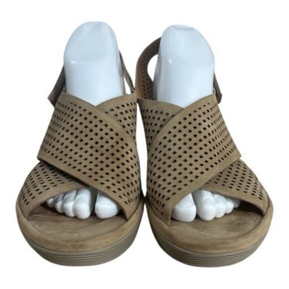 Clarks Clarene Award Women Brown Laser Cut Sling Back Wedge Sandals Size 9M - Picture 3 of 12